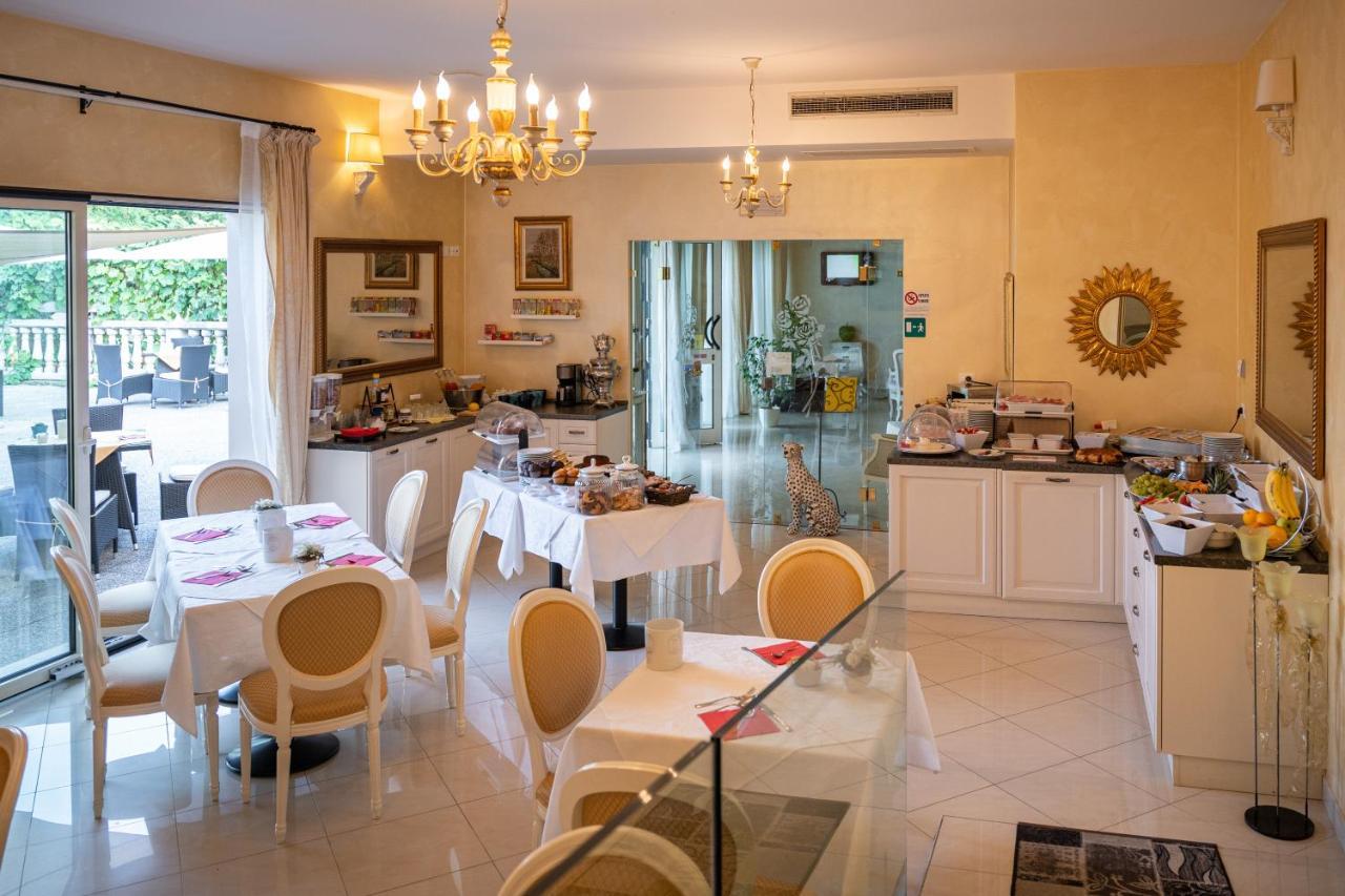 Borgo Dei Poeti Romantik Hotel Manerba del Garda Exterior photo